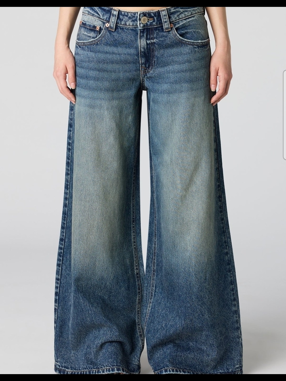 Low Rise Wide Leg Blue Women's Jeans